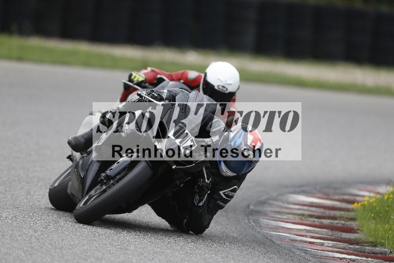/37 28.07.2025 Dunlop Ride und Test Day ADR/Trackday Erfahren gelb Trackday schnell  rot/117